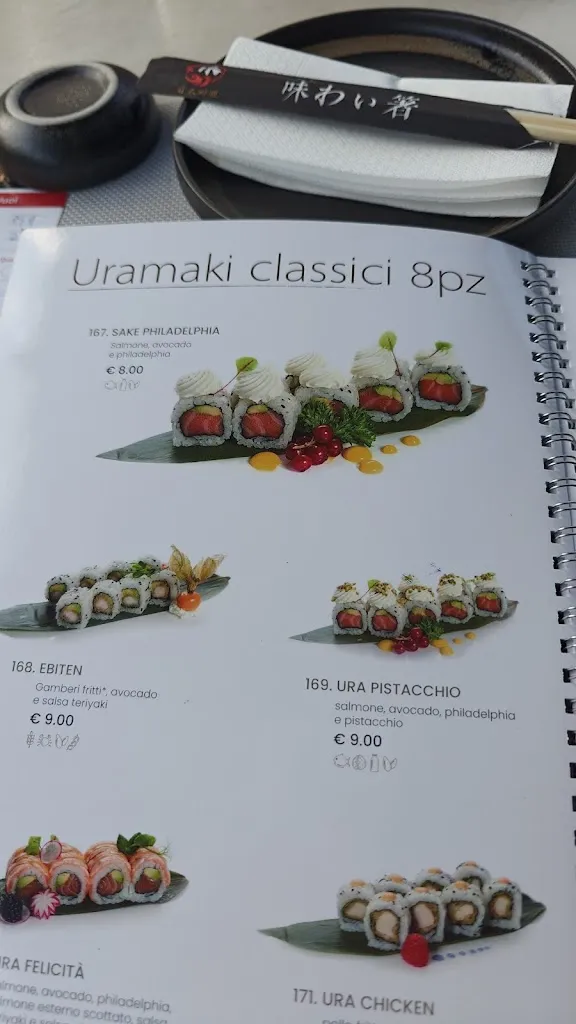 Maarten van Beek_Uni sushi_Gravellona_review