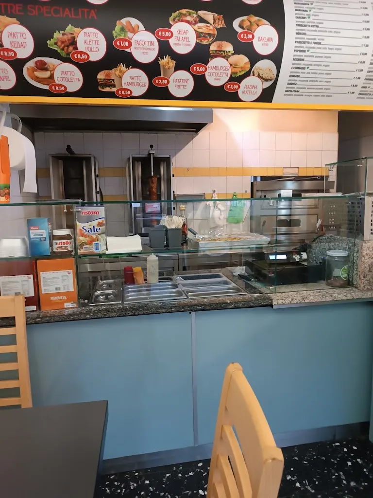 Istanbul Turkish pizza kebap Gravellona toce restaurant in Gravellona