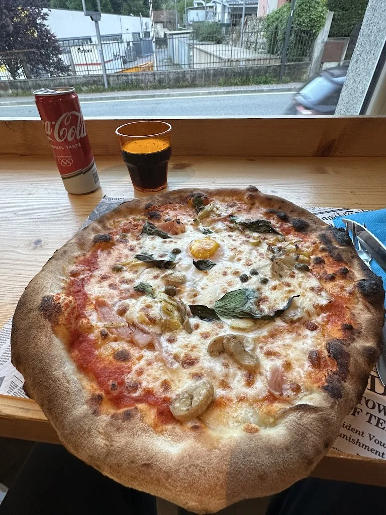 Stefano Consolandi_Taxi Pizza_Gravellona_review