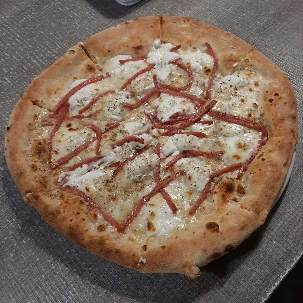 Cekko_Taxi Pizza_Gravellona_review