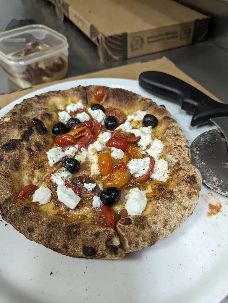 Pizzeria Mani in Pasta_Gravellona_slider_image_3