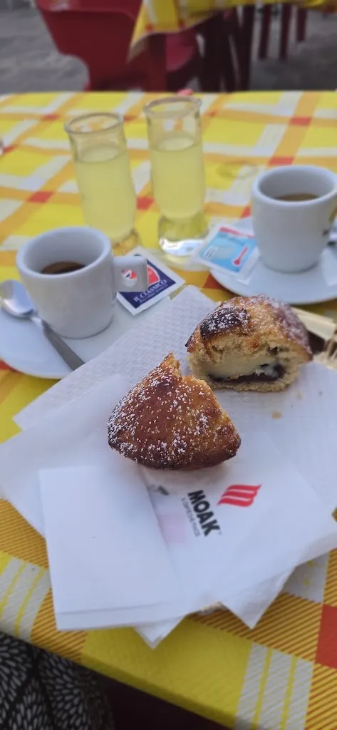 Herdien Niggebrugge_Bar San Paolo_Bagnolo del Salento_review