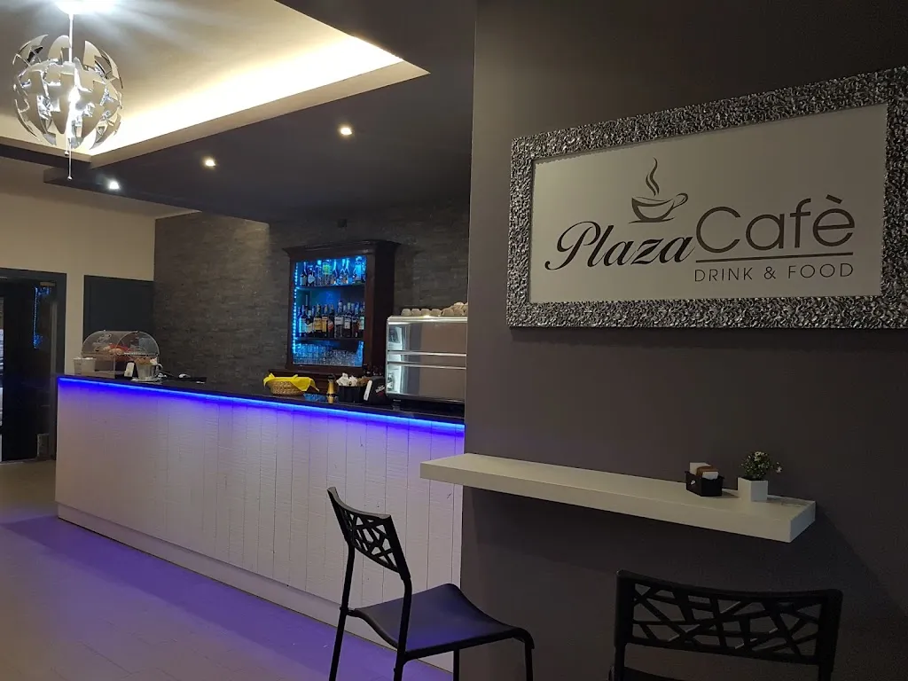 Plaza Café restaurant in Grumello Cremonese