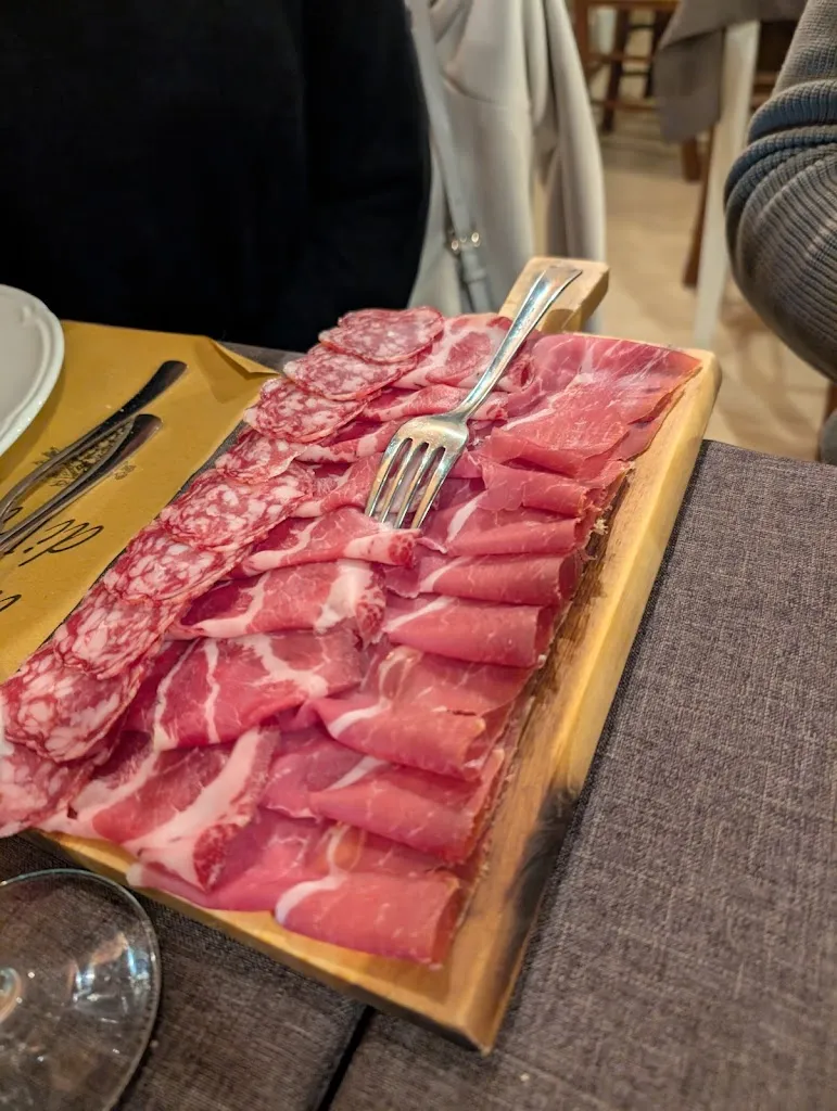 Trattoria Castello_Gudo Visconti_slider_image_3