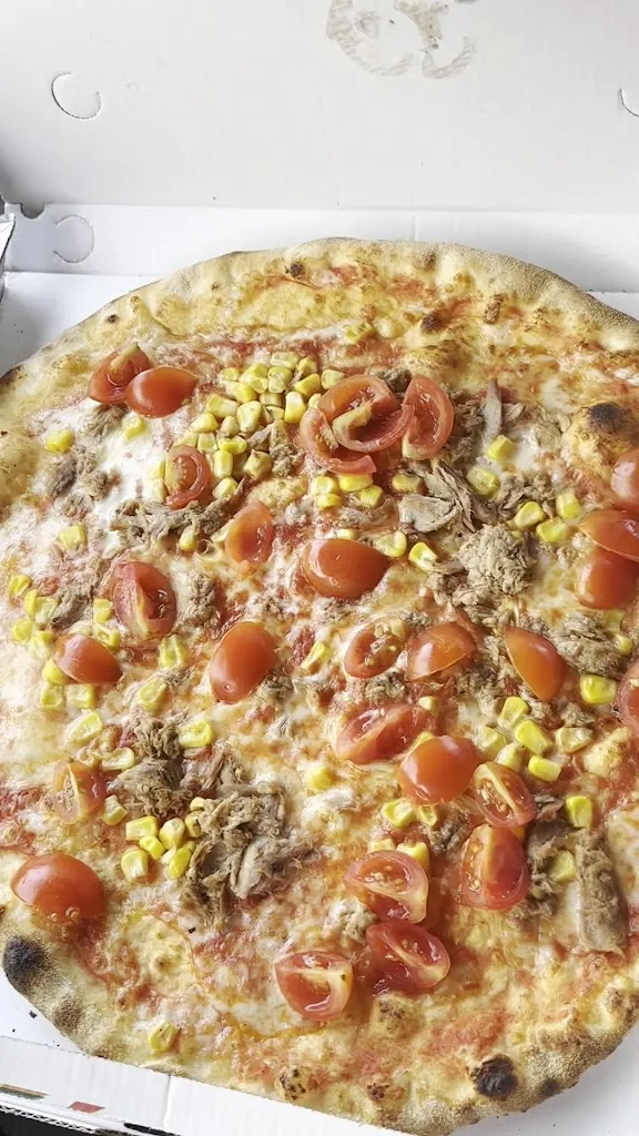 Adil Karimbayev_Pizzeria Flowers_Guanzate_review