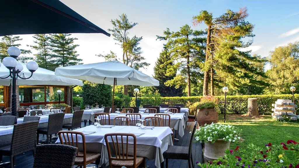 Il Candeliere restaurant in Guanzate