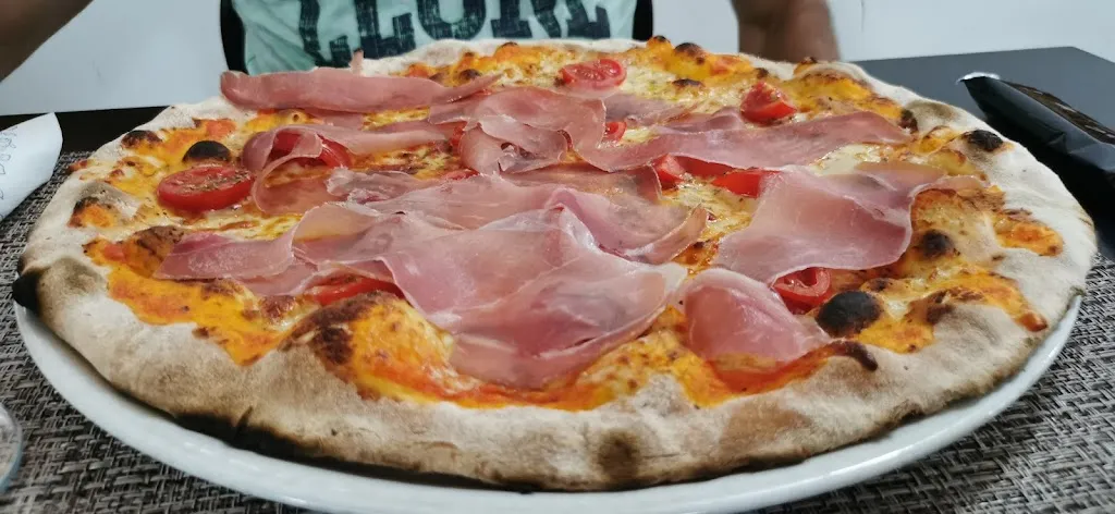 Ristorante La Main Ouverte_Gussola_slider_image_2