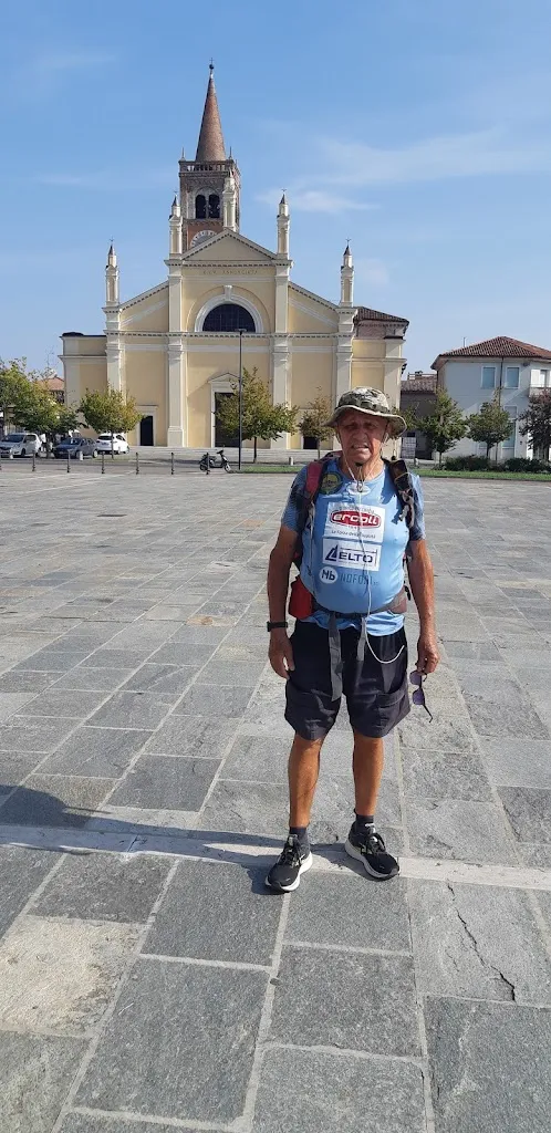 Ugo Lazzarini_Bar Harpos_Gussola_review