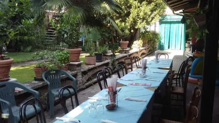 Albergo Ristorante La Macina ALCANUNER restaurant in Gussola