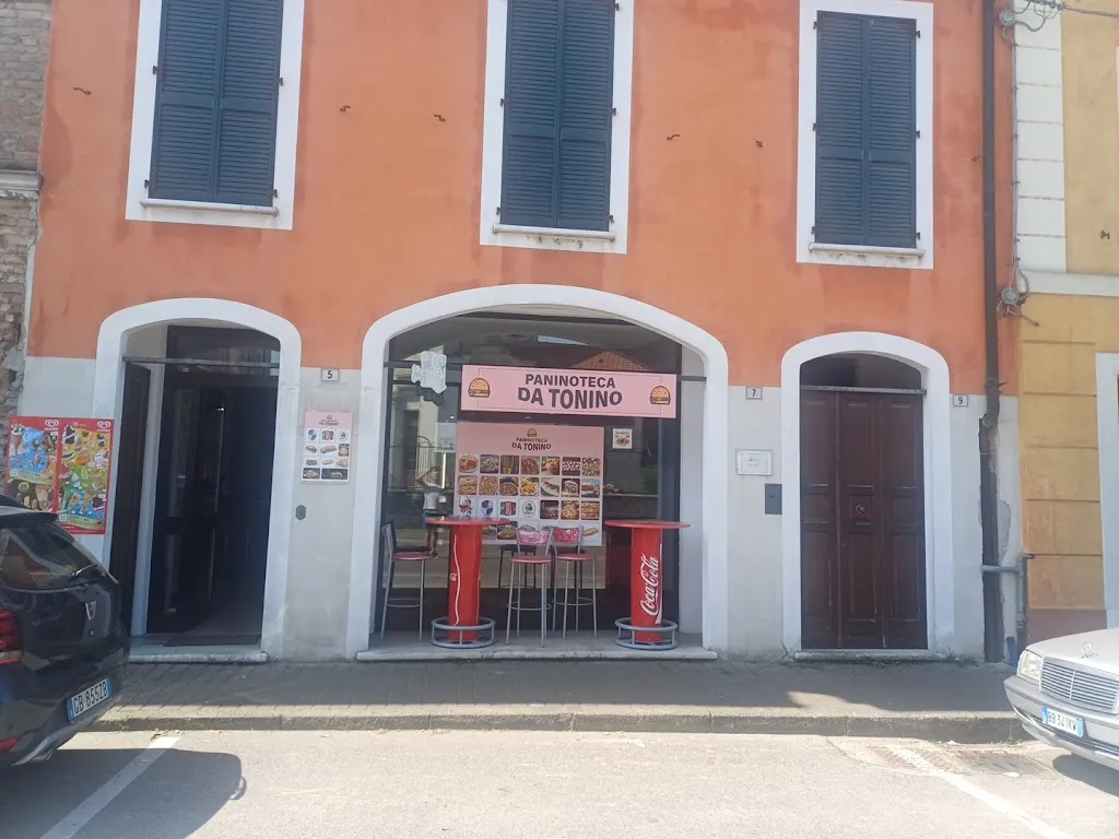 Nuovo Bar di Lini Renzo restaurant in Gussola