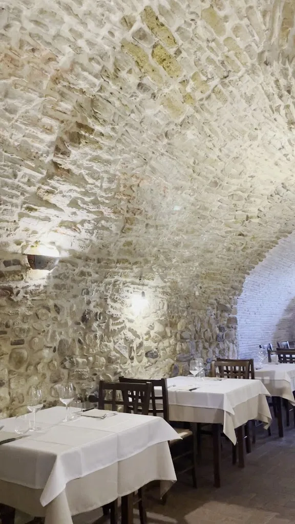 mji haghi_Ristorante pizzeria B&B Medioevalys_Ascoli Satriano_review