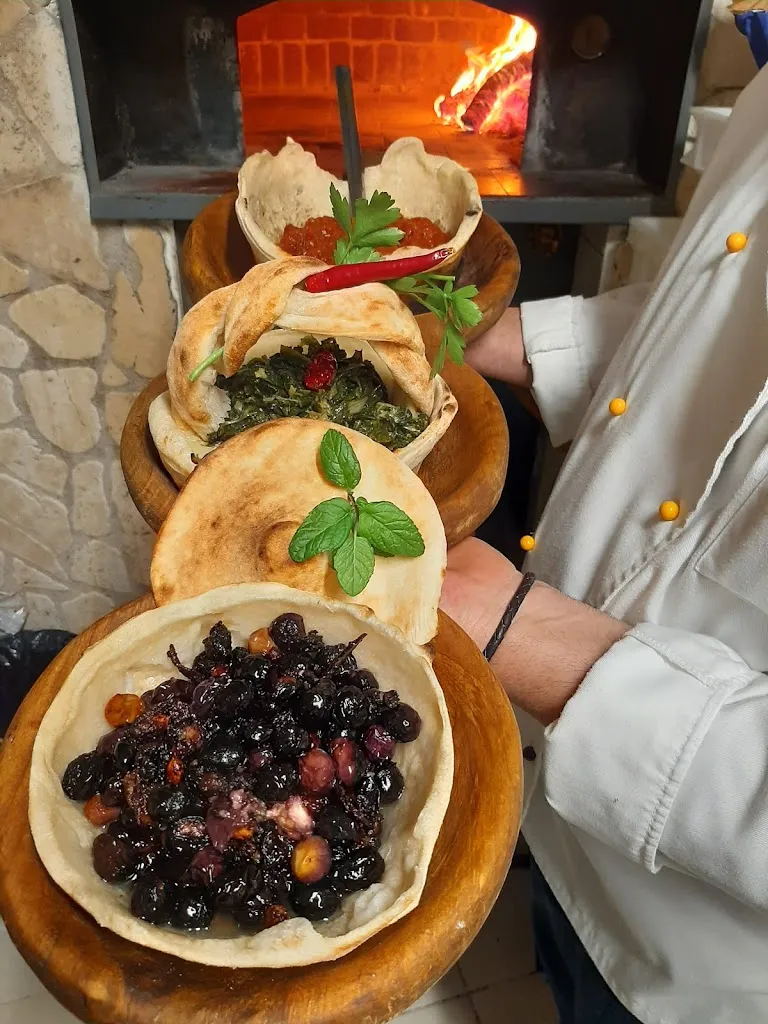 Ristorante pizzeria B&B Medioevalys_Ascoli Satriano_slider_image_3