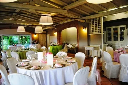 Ristorante 2 Lanterne restaurant in Induno Olona