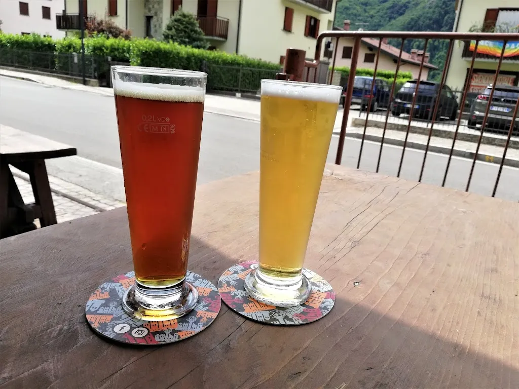 Menu_Pub My Friends - Introbio (LC)_Introbio_image_6