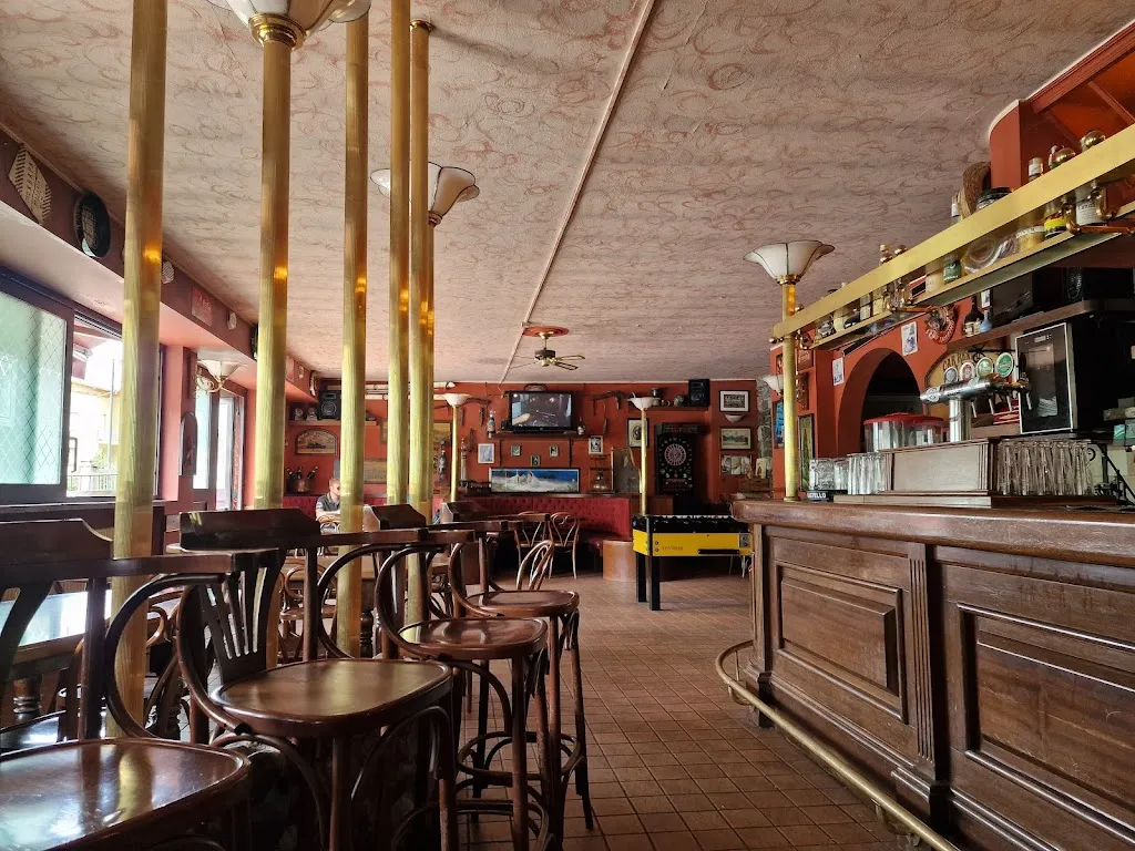 Pub My Friends - Introbio (LC)_Introbio_slider_image_1