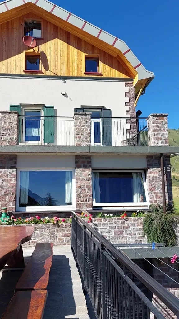 Rifugio Tavecchia_Introbio_slider_image_2