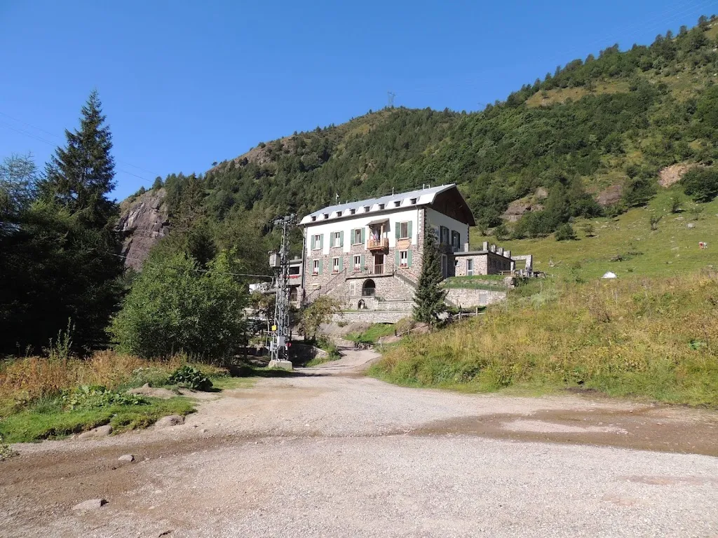 Rifugio Tavecchia_Introbio_slider_image_3