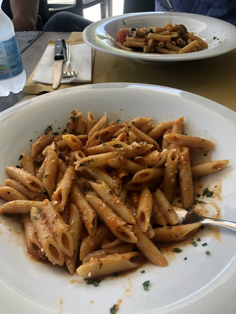 Mariam Garba_On The Road Cafe_Inzago_review