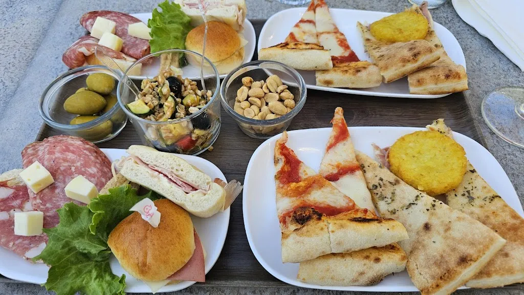 On The Road Cafe_Inzago_slider_image_3