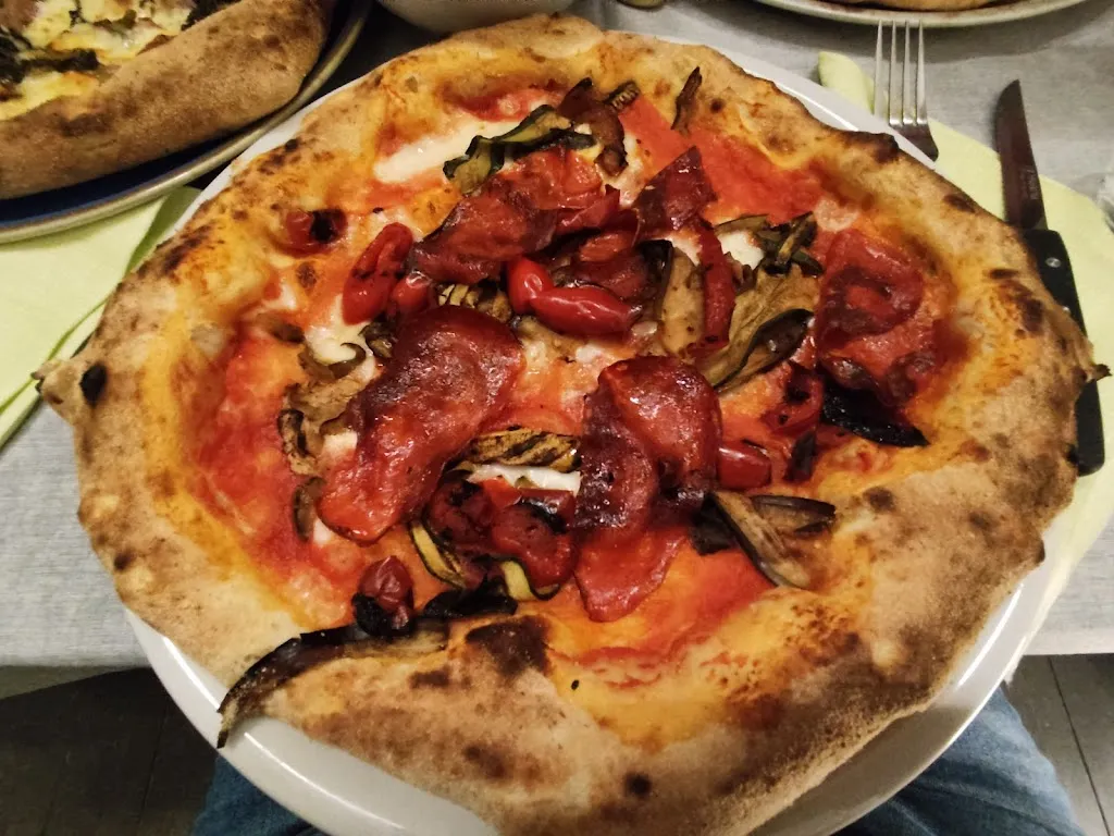 Laura Zulian_Pizzeria Sesto Elemento_Inverno e Monteleone_recensione