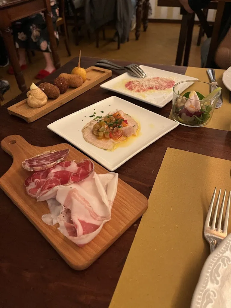 Christoph Hirschmann_Osteria della Madonna da Peo_Inverno e Monteleone_review