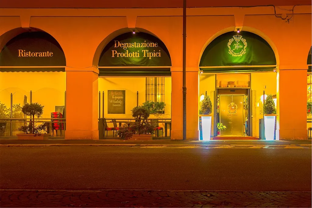 Ristorante Winehouse La Korte dei Sapori Persi_Inverno e Monteleone_slider_image_1