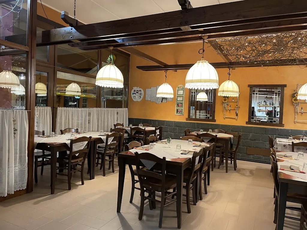 Old Fox Ristorante Pizzeria_Isola di Fondra_slider_image_1