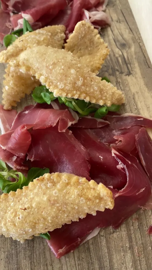 Izé Restaurant restaurant in Iseo