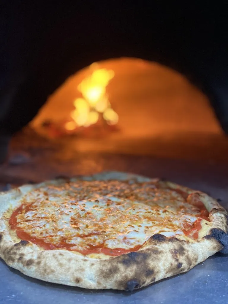 Italian Pizza Inveruno_Inveruno_slider_image_3