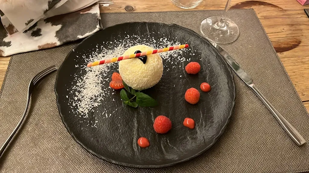 Pizzeria L'involt_Isolaccia_slider_image_3