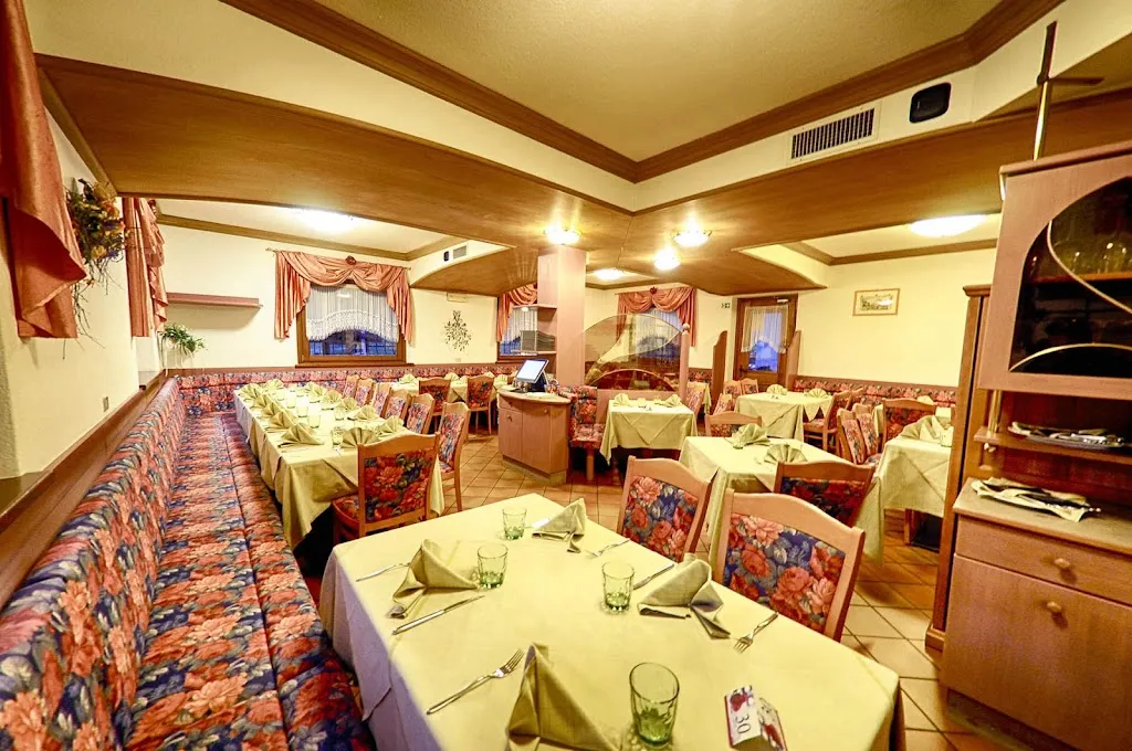 Ristorante Pizzeria Rosengarden restaurant in Isolaccia