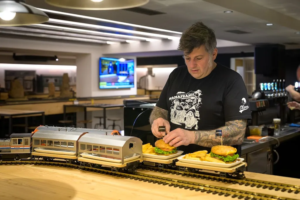 Oliver Railway Restaurant_Isolaccia_slider_image_3