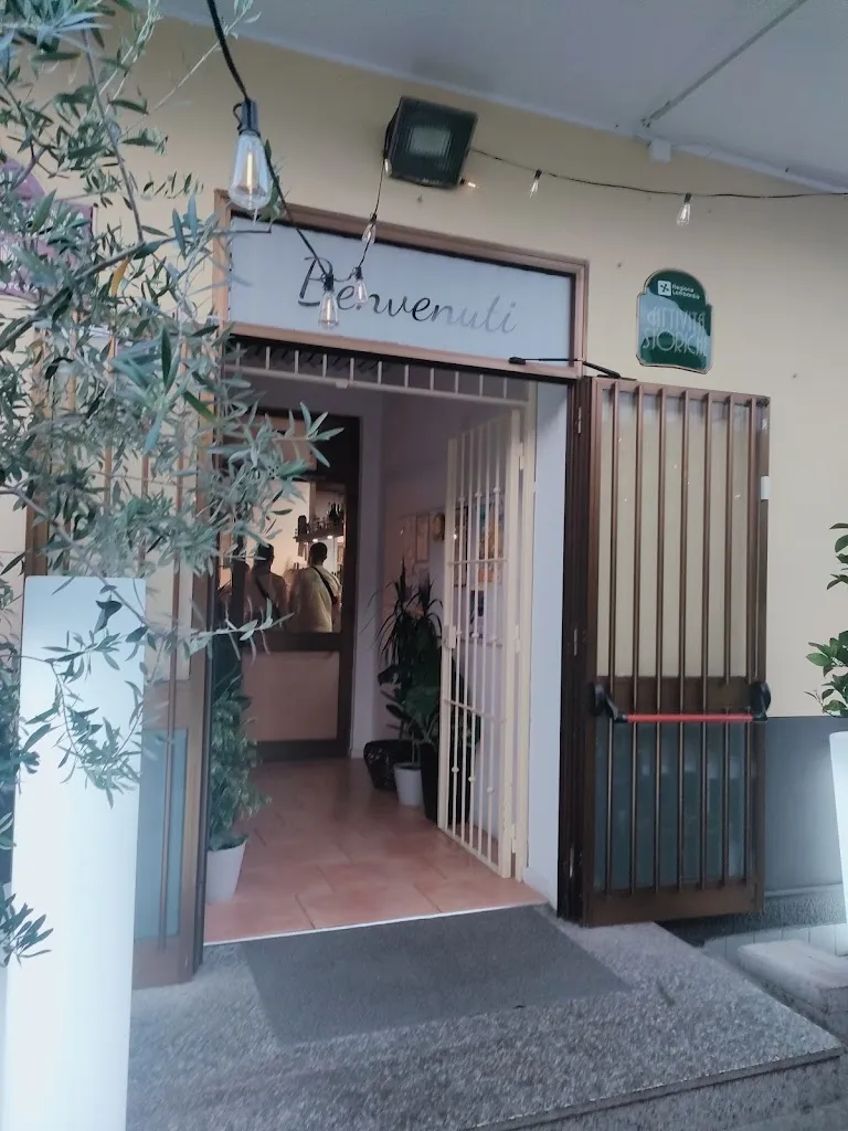 Joana Tene_The Green Door_Jerago Con Orago_review