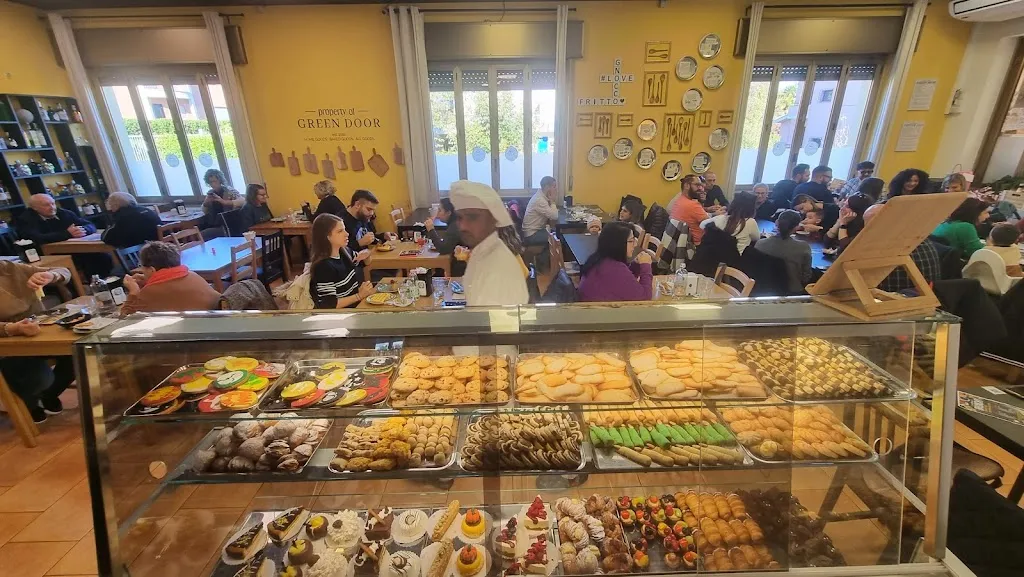 The Green Door restaurant in Jerago Con Orago