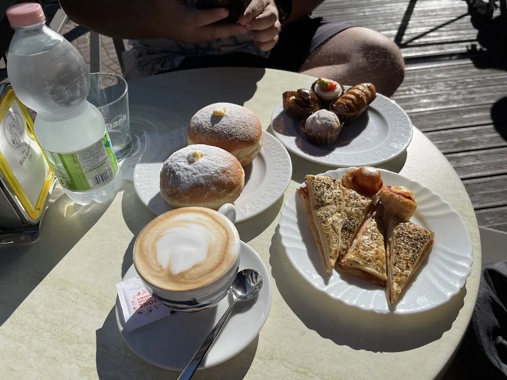 Bia Nka_Pasticceria San Gabriele_Ispra_review