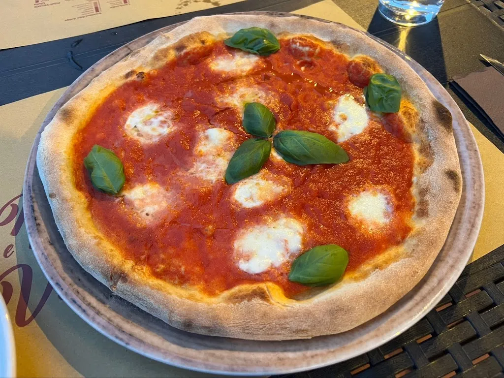IndyKevin317_Pizzeria Il Sagittario_Laglio_review