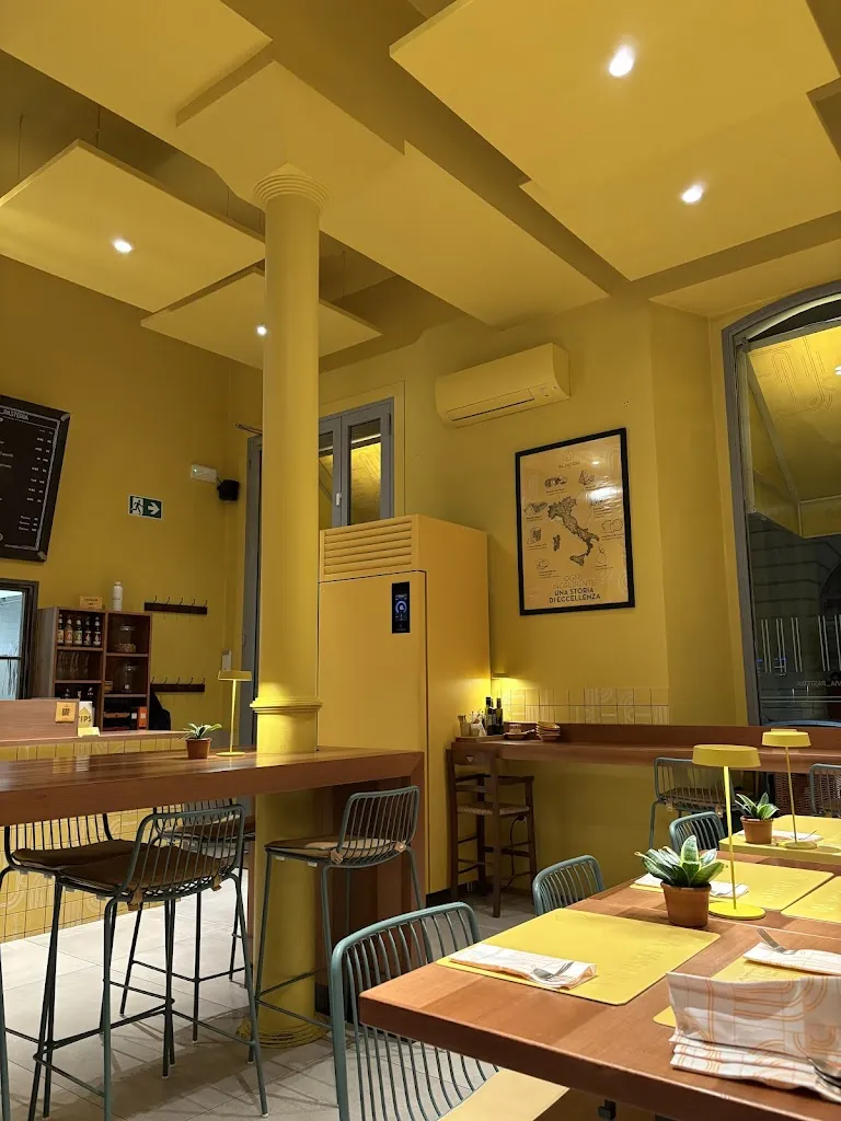 Via Pasteria restaurant in Langosco