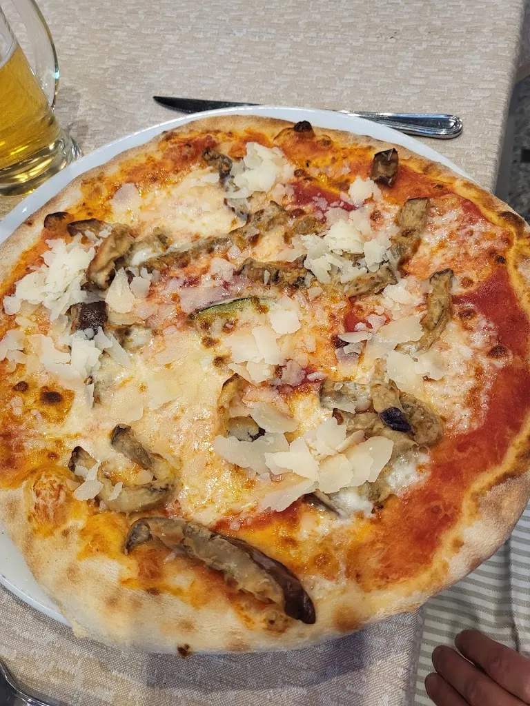 Illy Gemme_Pizzeria Ristorante Vesuvio_Landriano_review