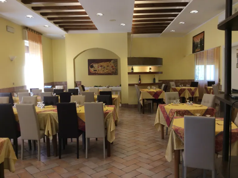 Ristorante Pizzeria Il Gabbiano Due_Lardirago_slider_image_3