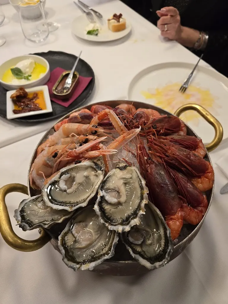 Elisa Cattaneo_1960 Sanzani Bottega E Bistrò_Lallio_review