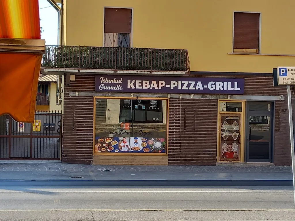 İSTANBUL GRUMELLO KEBAP PİZZA GRİLL restaurant in Lallio