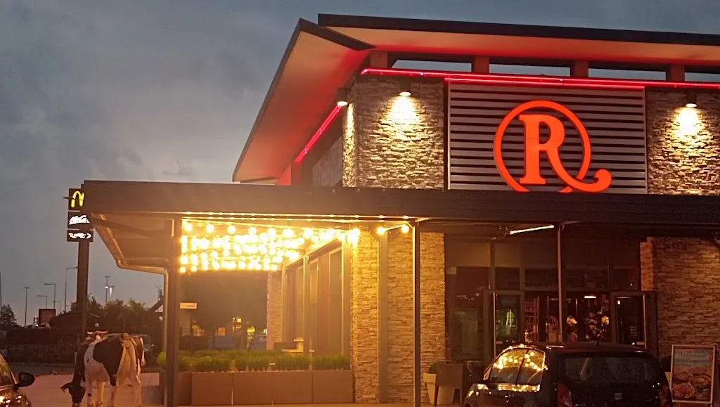 Roadhouse Restaurant Dalmine restaurant in Lallio