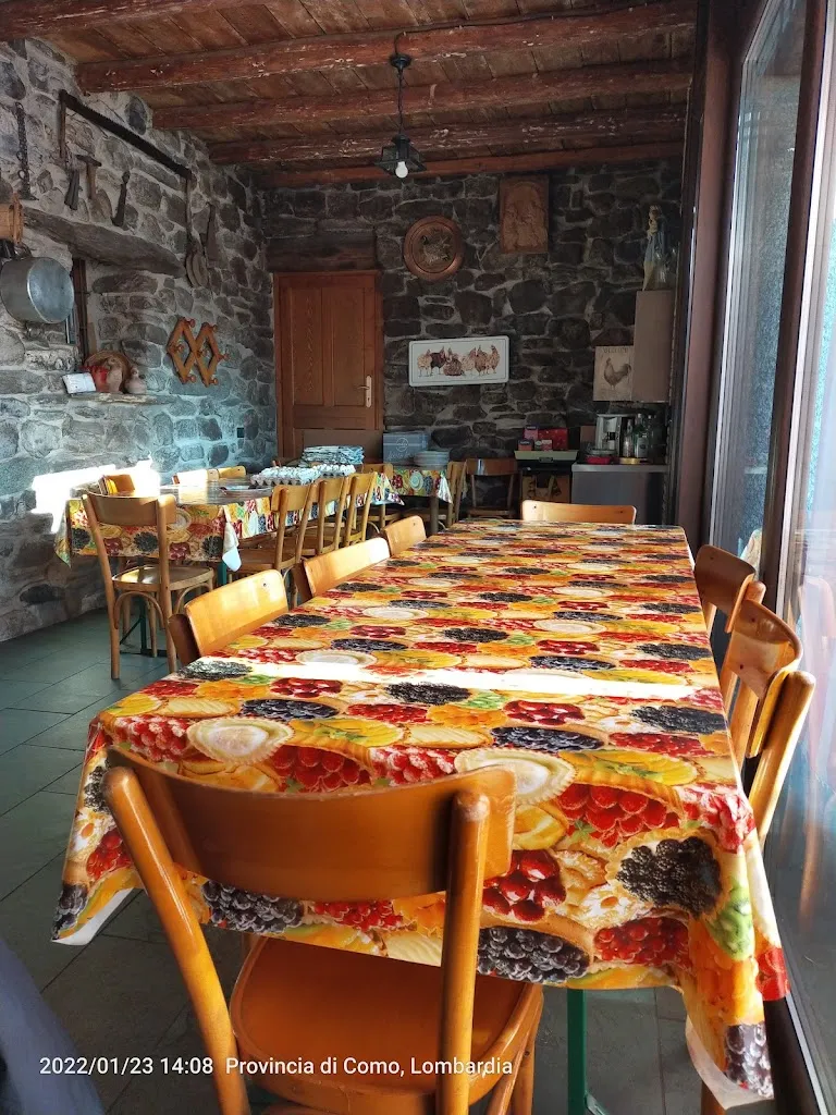 Agriturismo il Pollaio Didattico_Lasnigo_slider_image_3