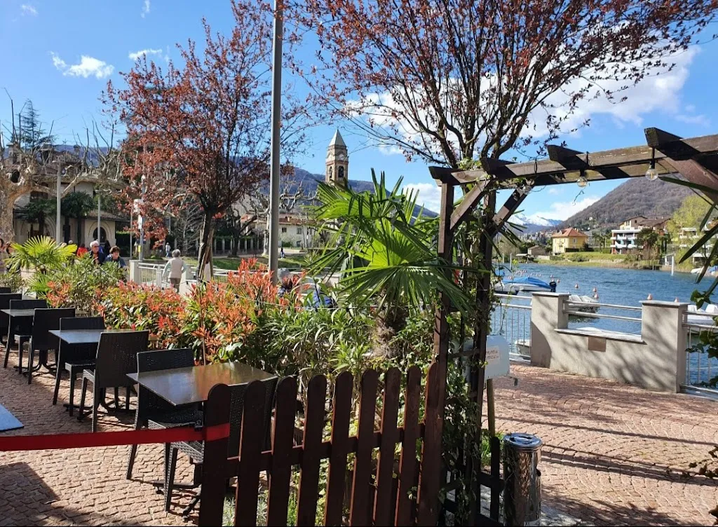 Ristorante dal Pescatore restaurant in Lavena Ponte Tresa