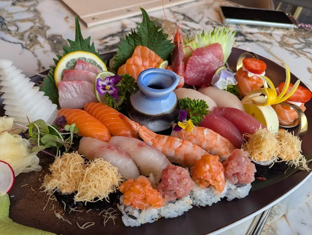 Aaron Kreuscher_Oyishi_Lavena Ponte Tresa_recensione