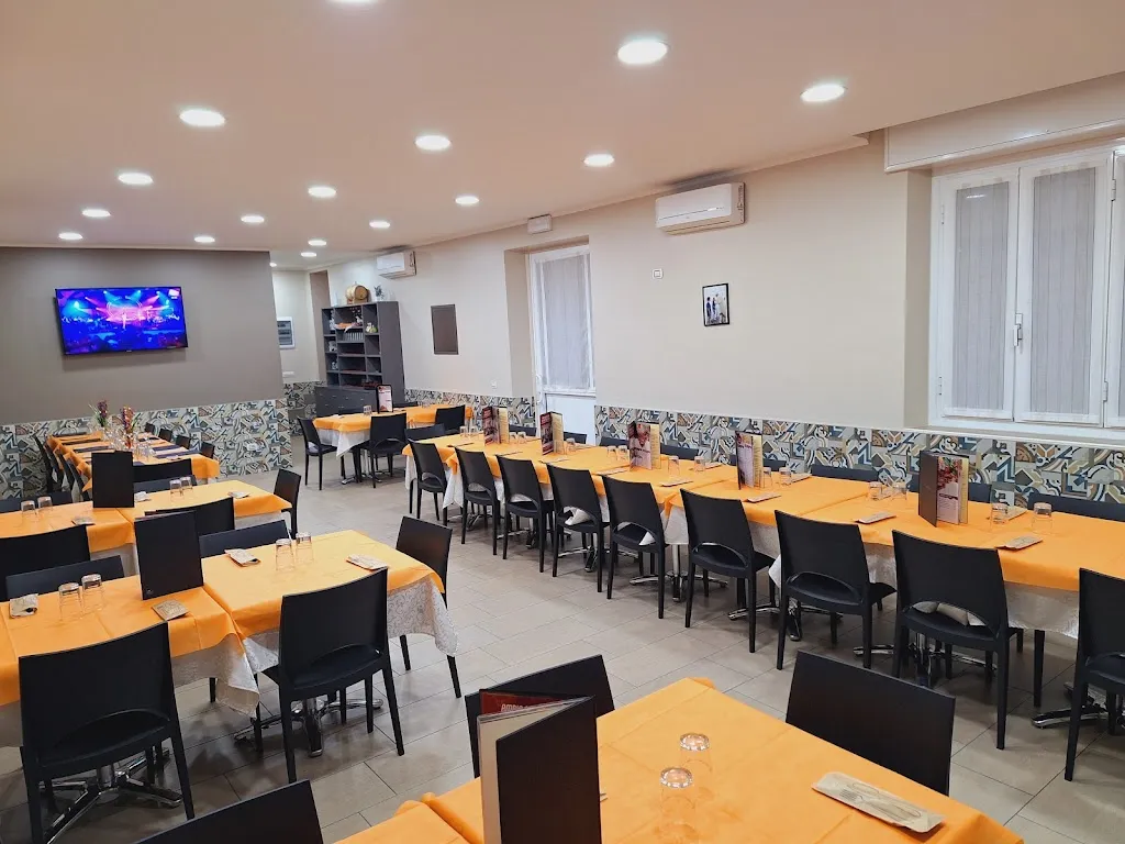 Pizzeria Il Ritorno restaurant in Lazzate