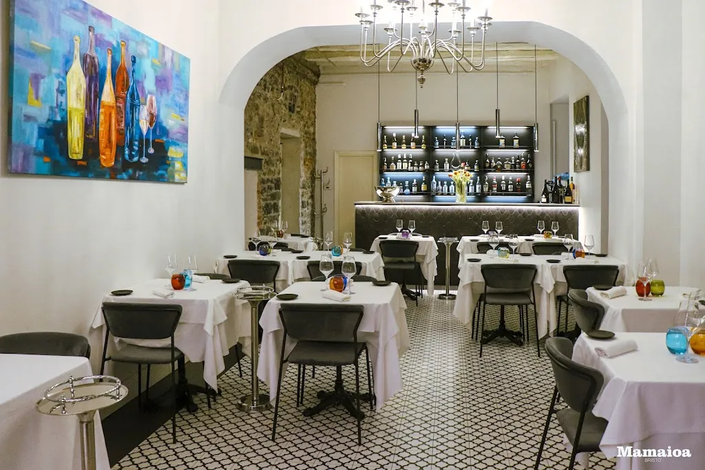 Mamaioa Bistrot restaurant in Lecco