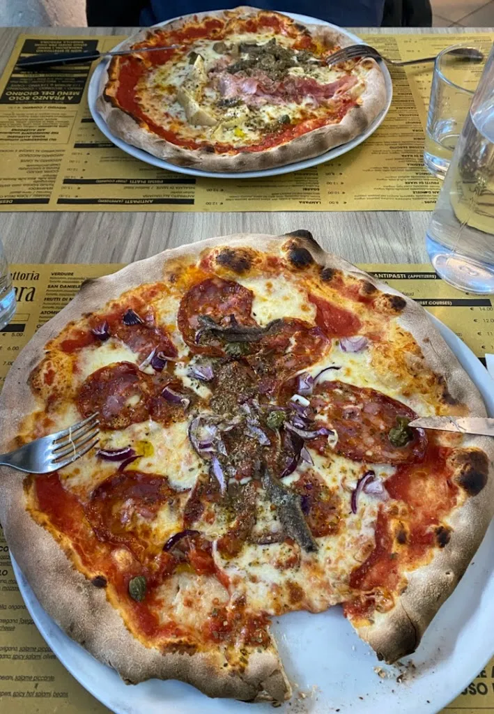 Dean A_Pizzeria Trattoria La Lampara._Laveno_review