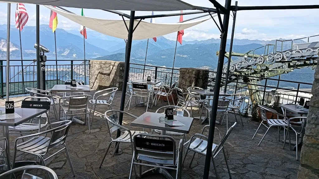 Fum0ronivie Del Lago Maggiore - Sasso del Ferro - Laveno_Laveno_slider_image_1