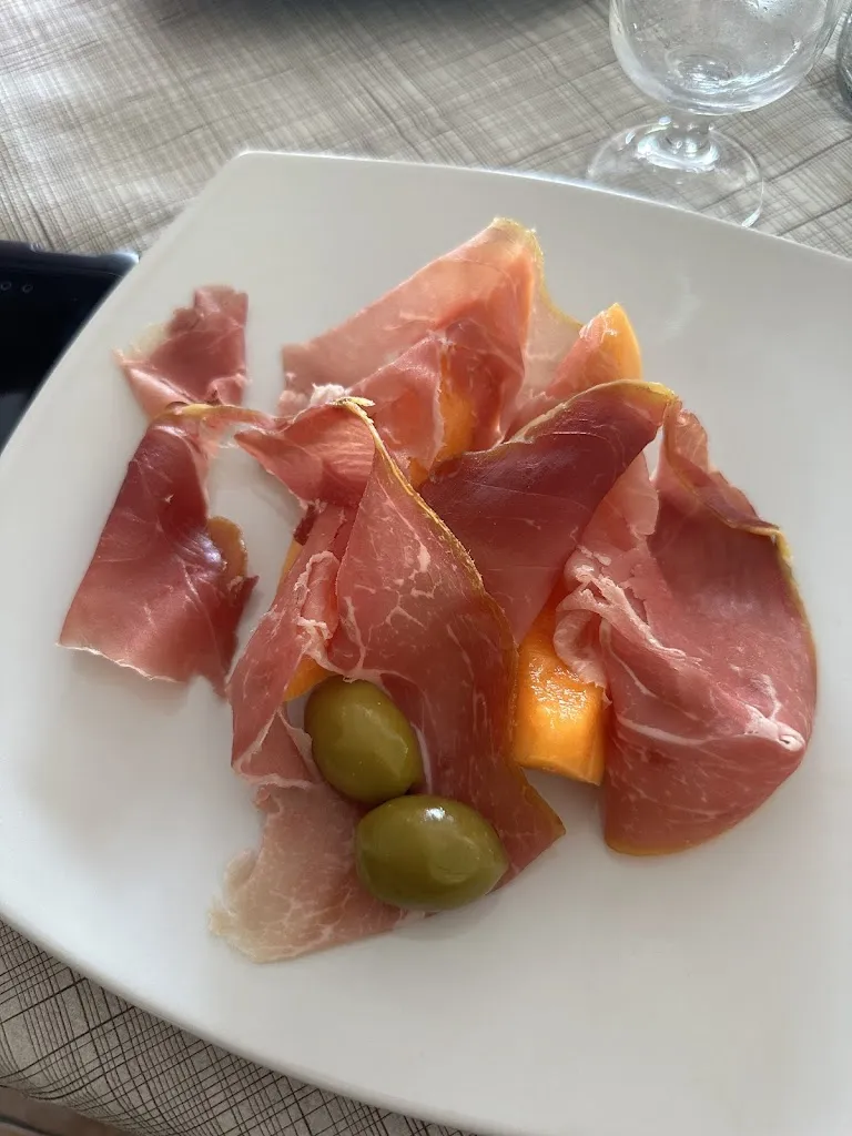 Carlos Olivé_Hotel L'Orecchietta_Ascoli Satriano_recensione